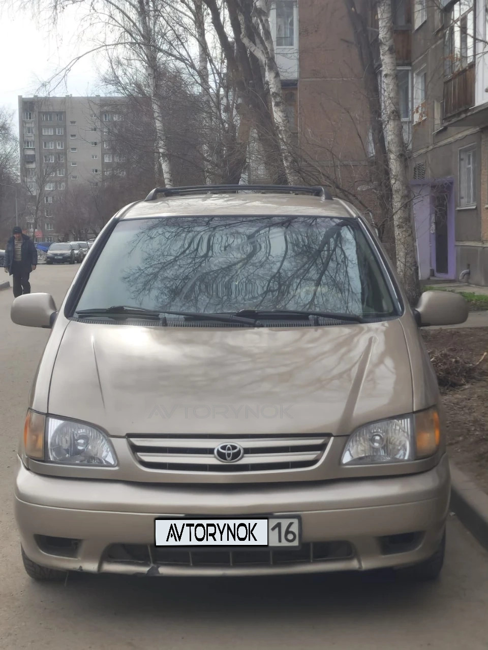 Toyota Sienna, 2002