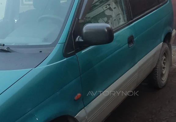 Mitsubishi Space Runner 1993 года