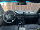 Mercedes-Benz E-Класс 1993 года