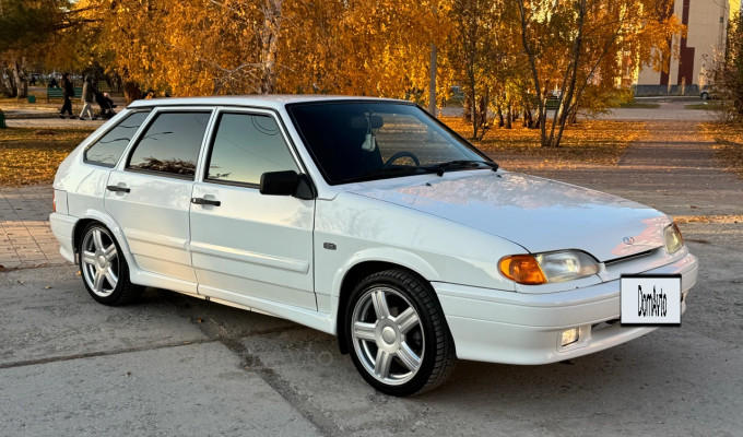 ВАЗ (Lada) 2114 2013 года