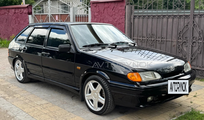 ВАЗ (Lada) 2114 2013 года