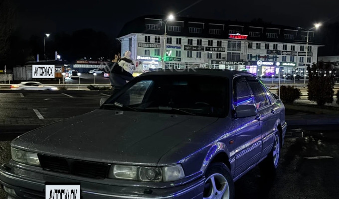 Mitsubishi Galant 1993 года