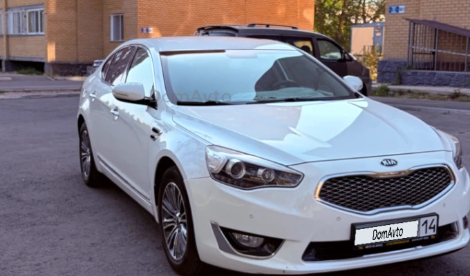Kia K7 2015 года