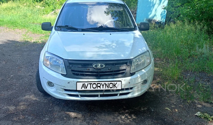 ВАЗ (Lada) Granta 2013 года