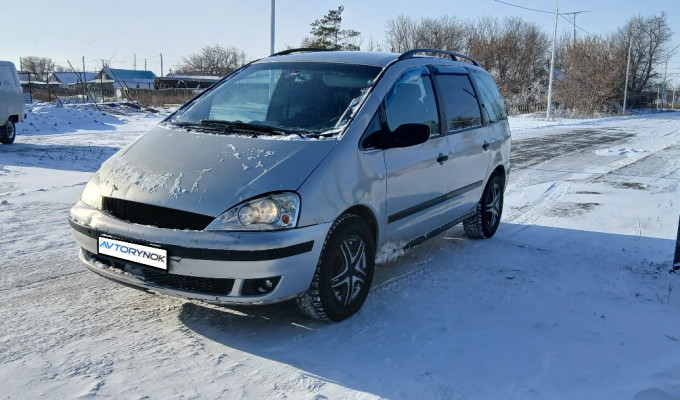 Ford Galaxy 2001 года