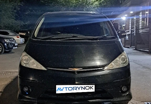 Toyota Estima 2003 года