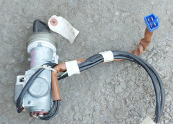 Замок зажигания Subaru