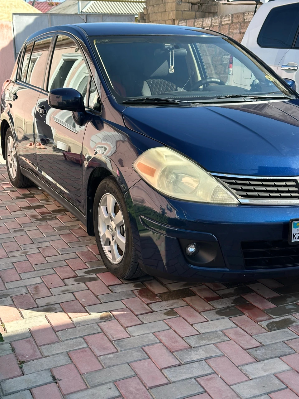 Nissan Versa, 2008