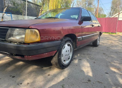 Audi 100 1987 года