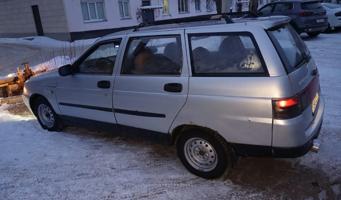 ВАЗ (Lada) 2111 2001 года