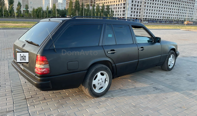 Mercedes-Benz E-Класс 1991 года
