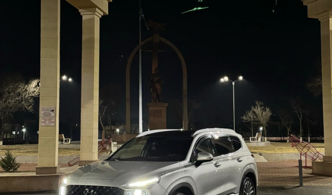 Hyundai Santa Fe 2023 года