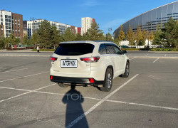 Toyota Highlander 2014 года