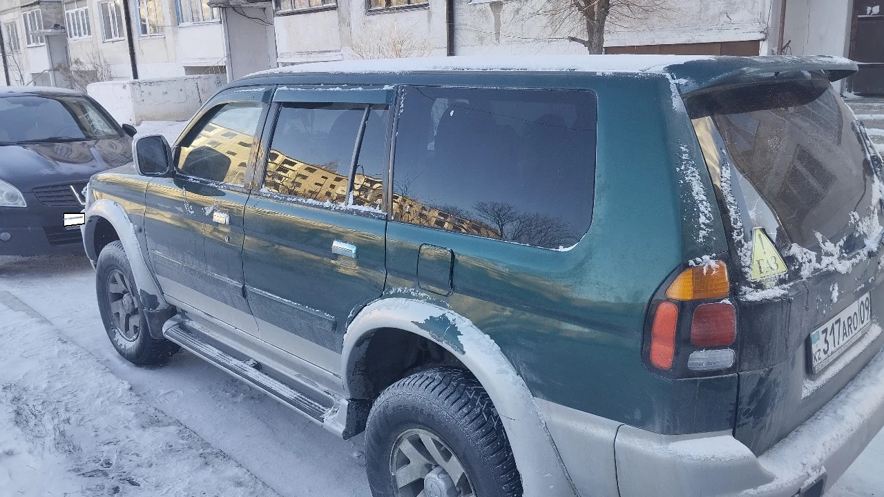 Mitsubishi Montero Sport, 2000