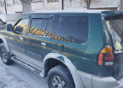 Mitsubishi Montero Sport 2000 года