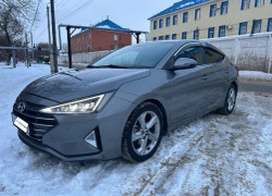 Hyundai Elantra 2020 года