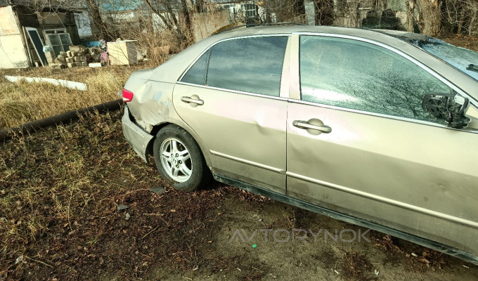 Honda Accord 2003 года