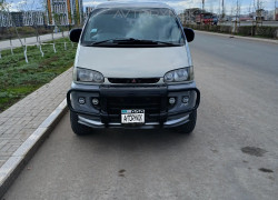 Mitsubishi Delica 1994 года