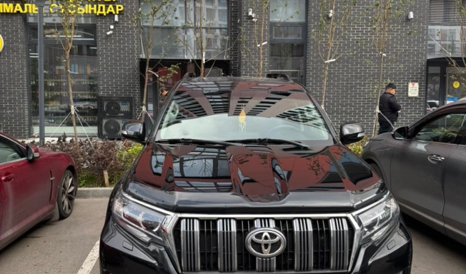 Toyota Land Cruiser Prado 2019 года