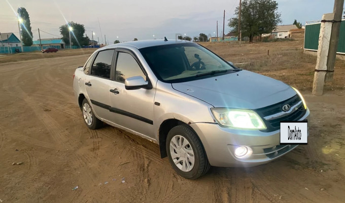 ВАЗ (Lada) Granta 2012 года