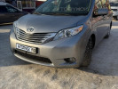 Toyota Sienna 2012 года