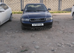 Audi A4 1995 года