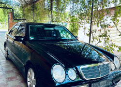 Mercedes-Benz E-Класс 1999 года