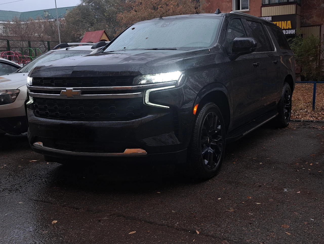 Chevrolet Suburban, 2022