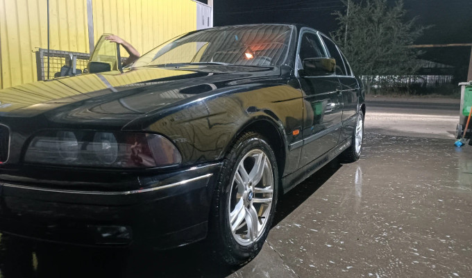 BMW 5 серия 1996 года