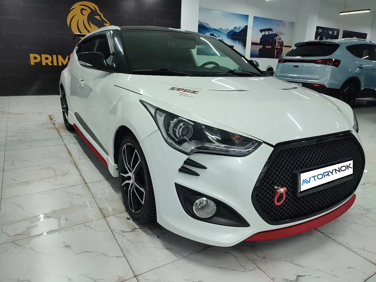Hyundai Veloster, 2012
