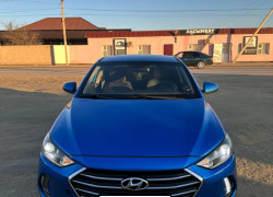 Hyundai Elantra 2017 года