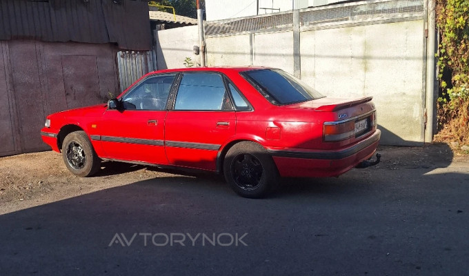 Mazda 626 1992 года