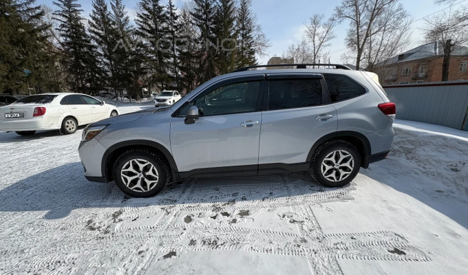 Subaru Forester 2019 года