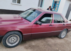 Mercedes-Benz 190 1990 года