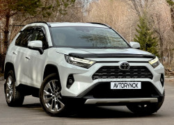 Toyota RAV4 2023 года