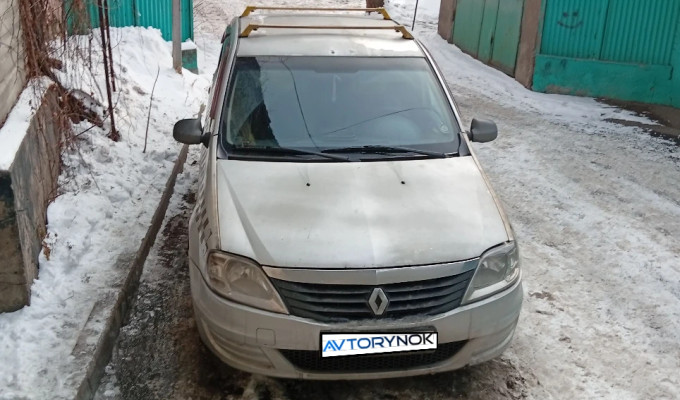 Renault Logan 2012 года