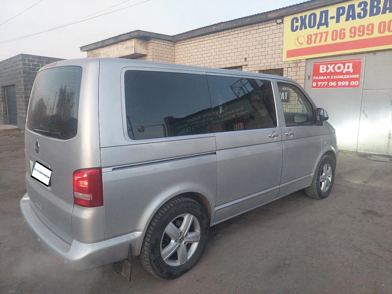 Volkswagen Multivan, 2010