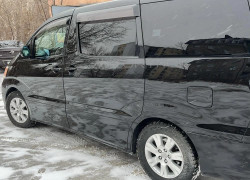 Toyota Alphard 2004 года