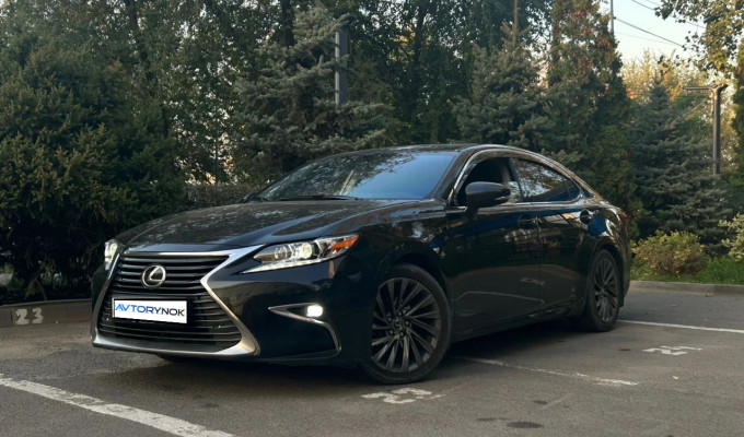 Lexus ES 2016 года