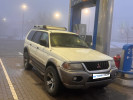 Mitsubishi Montero Sport 2000 года