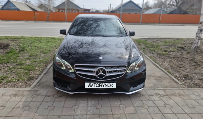 Mercedes-Benz E-Класс 2013 года