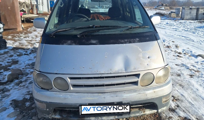 Toyota Estima Lucida 1997 года