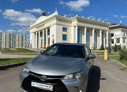Toyota Camry 2017 года