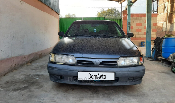 Nissan Primera 1993 года