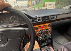 Mercedes-Benz E-Класс 1992 года