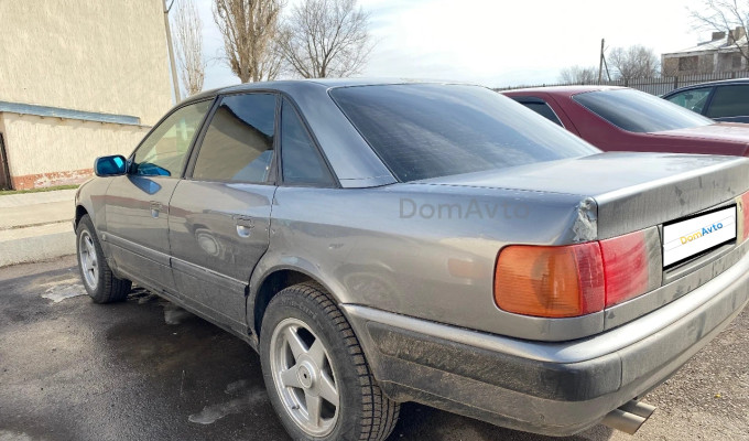 Audi 100 1992 года