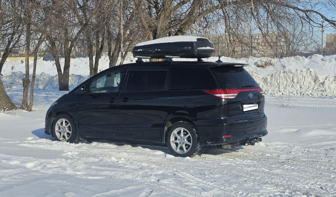 Toyota Estima 2008 года