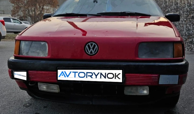 Volkswagen Passat 1992 года