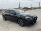 Lexus ES 2019 года