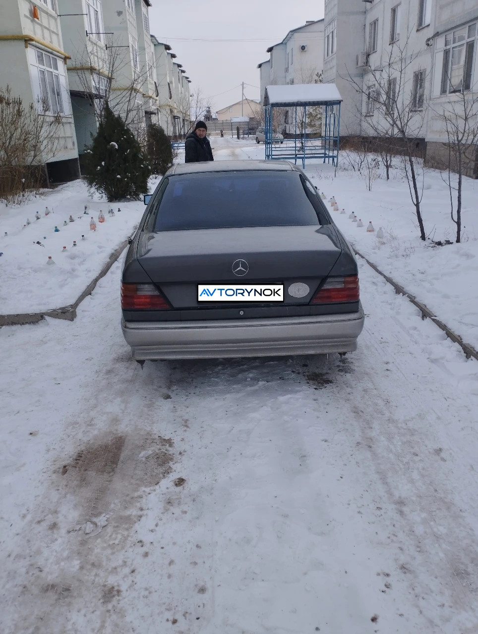 Mercedes-Benz E-Class, 1992